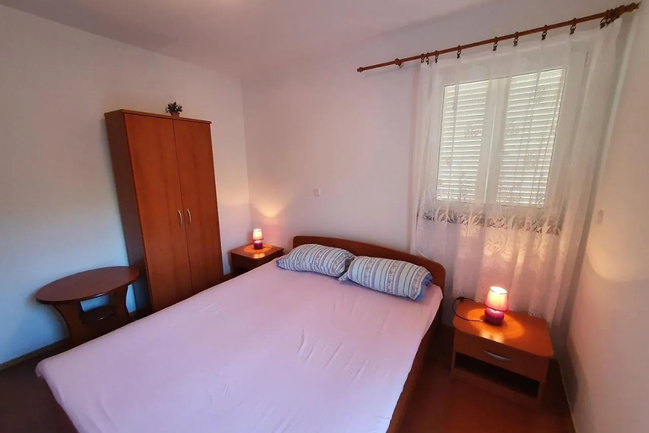 Apartments Labinac In Vabriga With Garden Close To Sea Тар Гостевой дом